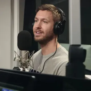 🎧 4cc856a2 pria, headphone, mikrofon, studio, radio, podcast telegram sticker