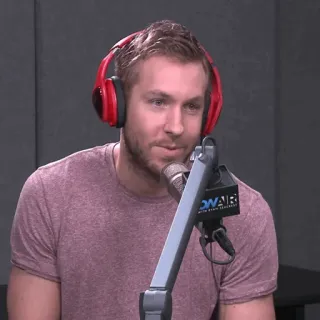 🎧 ef2c04d1 telegram sticker