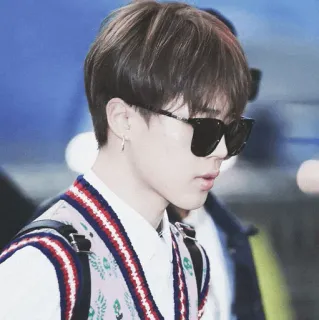 🔖 07a4b12c homem, óculos de sol, moda, estilo, pessoa, retrato telegram sticker