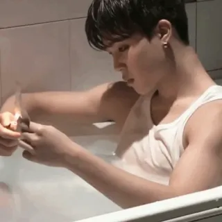 🃏 336a1437 orang, bak mandi, asap, dalam ruangan, tank top, lengan telegram sticker