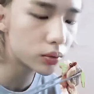 🕷 7c4c5675 persona, comiendo, comida, palillos, comida, retrato whatsapp sticker