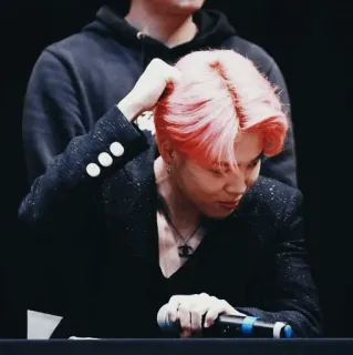 🇾🇹 7450acd6 Jimin 人, 男性, 粉色头发, 韩国流行, 歌手, Jimin telegram sticker