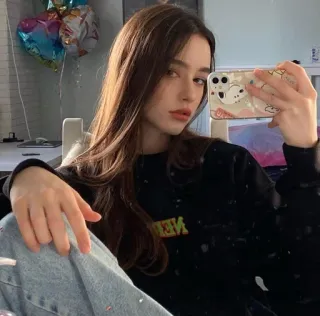 💫 7792c585 自拍, 女人, 肖像, 女孩, 黑发, 美女, 风格 telegram sticker