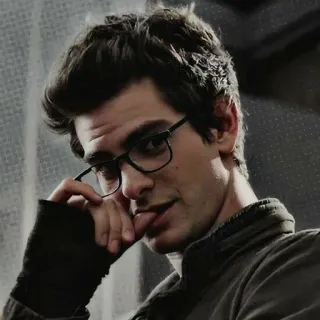 😌 1499611e Andrew Garfield actor, portrait, man, glasses, celebrity whatsapp sticker