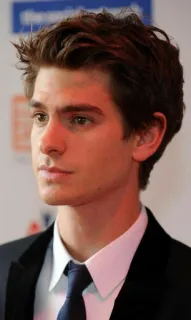 😐 9196f7c1 Andrew Garfield actor, portrait, man, celebrity, suit, tie whatsapp sticker