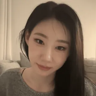 ♣️ 2e5d174b 女性, ポートレート, 女の子, 顔, 人物, 髪 telegram sticker