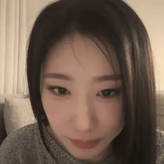 ♣️ f5a9d4eb 女性, ポートレート, 女の子, 顔, 人, 自撮り, 女性 telegram sticker