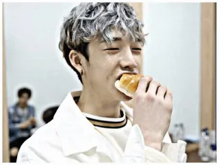 🎈 5473c4f2 persona, mangiare, cibo, snack whatsapp sticker