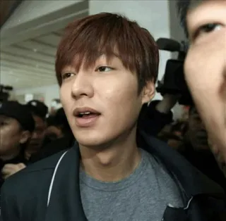 😐 26294dba Lee Min-ho Ли Мин-хо, актер, корейский, знаменитость, человек whatsapp sticker