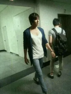 🚶 f25b61de whatsapp sticker