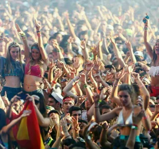 🆔 @AVAvoice ❥❥✶••٠٠ Dance whatsapp stickers