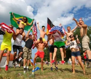 🆔 @AVAvoice ❥❥✶••٠٠ Dance whatsapp stickers