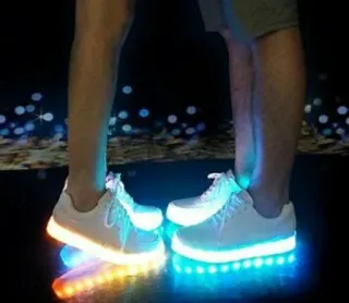 😍 ec510370 zapatos, zapatillas, luces LED, moda, calzado telegram sticker