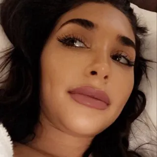 🐞 056b6847 女人, 肖像, 脸, 美女, 模特, 化妆, 睫毛 telegram sticker