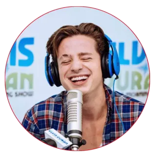 😂 72dbbdcd Charlie Puth ca sĩ, nhạc sĩ, tai nghe, micro, radio telegram sticker