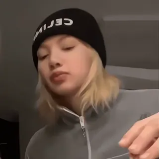 🍪 9ada80ce CELINE person, woman, beanie, clothing, fashion whatsapp sticker