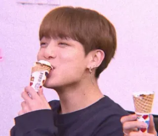 🍦 9a013337 Jungkook 柾国, 防弹少年团, 韩国流行音乐, 冰淇淋, 吃, 人, 食物 telegram sticker