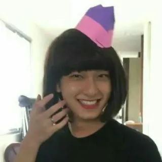 🐚 c8e25168 whatsapp sticker