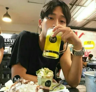 🐚 ee6b55b0 Milk 饮料, 男性, 饮料, 食物, 冰淇淋, 牛奶 whatsapp sticker