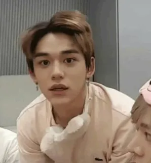 😕 476538f5 telegram sticker