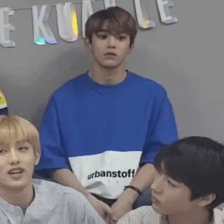 😕 b709b1da telegram sticker