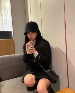 😳 6757fab7 telegram sticker