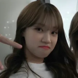 😛 b1d42a4a ポートレート, 女性, アジア人, 女の子, 人, 若い, 表情 telegram sticker