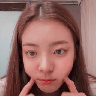 🌸 856b2f64 여자, 소녀, 얼굴, 셀카, 사람, 인물, 귀여운 telegram sticker