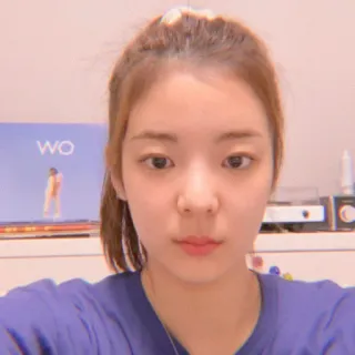 ⚡️ 8fbf0e88 WO woman, portrait, person, female, selfie, indoors whatsapp sticker