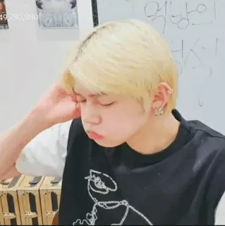 🦊 82a201fc telegram sticker