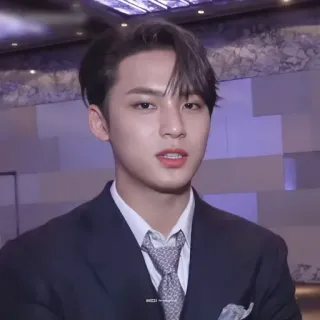 ♠️ 6c933416 ผู้ชาย, สูท, เกาหลี, ชาย, เอเชีย, หล่อ, ภาพเหมือน telegram sticker