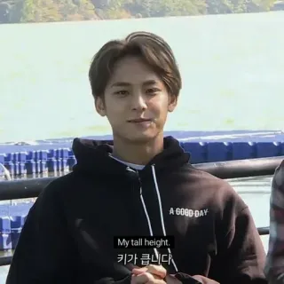 ♠️ b030ae55 My tall height.
키가 큽니다 ภาพเหมือน, คน, เกาหลี, คำบรรยาย, เสื้อฮู้ด, วันที่ดี, สูง telegram sticker