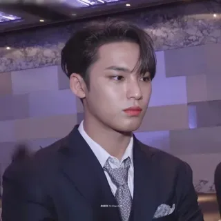 ♠️ e8e462a2 SVEETY เคป็อป, ภาพเหมือน, ผู้ชาย, สูท, เนคไท, SVT, เซเว่นทีน telegram sticker