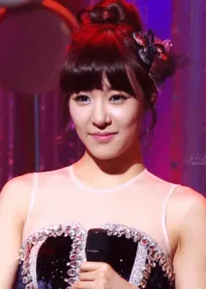 🎄 237e534f donna, coreana, cantante, attrice, artista, performance telegram sticker