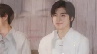 ☺️ 7f47aa24 man, portrait, person, facial expression, hair, face, head telegram sticker