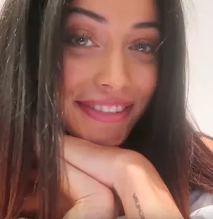 🌮 80847ca2 donna, persona, ritratto, sorriso, bellezza, femminile telegram sticker