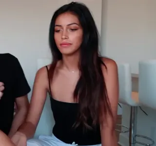 🌮 a235b707 donna, persona, seduta, sedia, interno telegram sticker