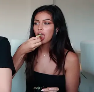 🌮 f768ff39 donna, mangiare, cibo, ritratto telegram sticker