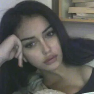 🍥 b2180665 ผู้หญิง, ภาพเหมือน, ใบหน้า, ผมยาว, ความงาม telegram sticker