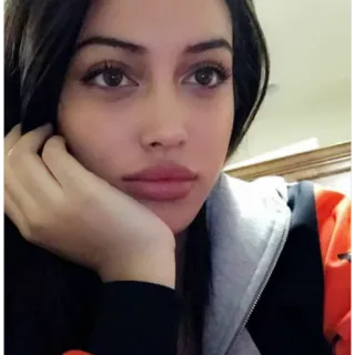 🍥 b265d185 ผู้หญิง, ภาพเหมือน, ใบหน้า, คน, ความงาม telegram sticker