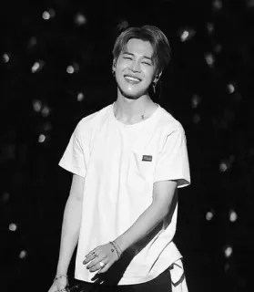 🦋 51088bb4 preto e branco, sorrindo, homem, kpop, celebridade telegram sticker