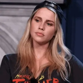 🗽 10ec86df Michael Myers Michael Myers Zombie Killer persona, rubia, camiseta, gorra de béisbol whatsapp sticker