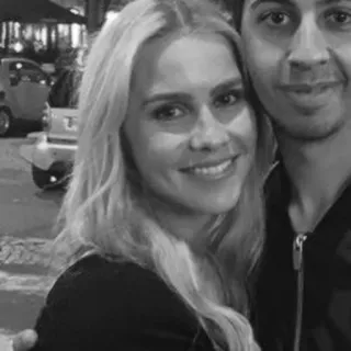 🗽 47d597df gente, retrato, selfie, blanco y negro whatsapp sticker