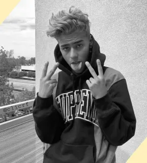 〽️ 5002e31a @clicrf Nastolatek, Osoba, Znak Pokoju, Bluza z Kapturem, Supreme, Blond Włosy telegram sticker