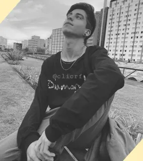 〽️ f76e6348 @clicrfi osoba, mężczyzna, budynki, miasto telegram sticker