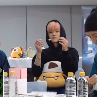 ☁️ ebcc06bb telegram sticker