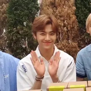 ☁️ f7e2cc5f YOUTH คน, ยิ้ม, วัยรุ่น, ภาพเหมือน telegram sticker