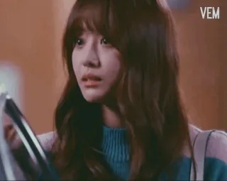 🌚 56f7839f VEM 女人, 悲伤, 亚洲人 telegram sticker