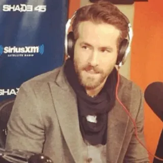 🔮 4129bbe3 SiriusXM SATELLITE RADIO Ryan Reynolds, Aktor, Portret, Słuchawki, SiriusXM, Radio telegram sticker