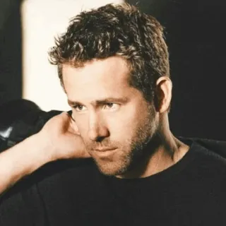 🔮 5fc21bfb Ryan Reynolds aktor, celebryta, portret, mężczyzna, hollywood telegram sticker